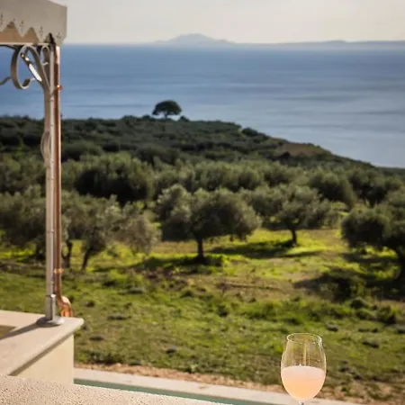 Comi Villa Mavrata