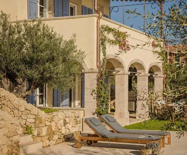 Villa Comi Mavrata