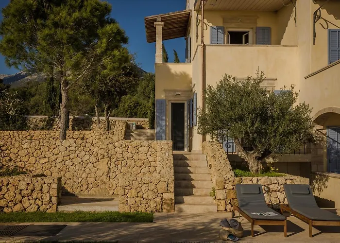 Comi Villa